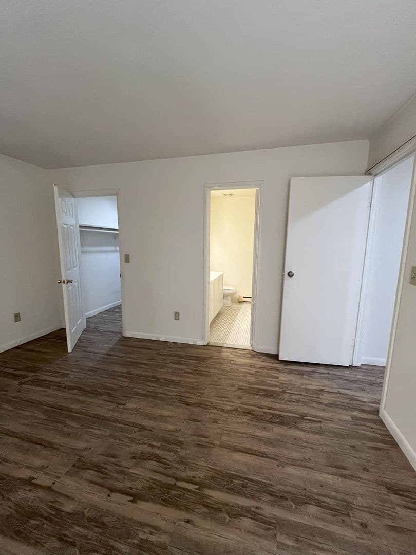 Ithaca Apartment: 87 Uptown Rd