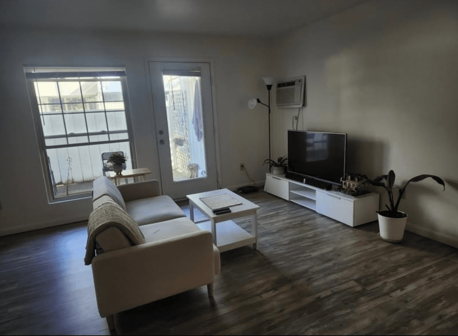 Ithaca Apartment: 87 Uptown Rd
