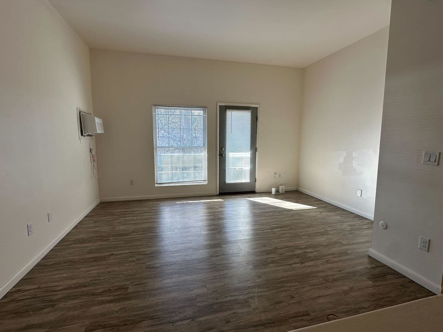Ithaca Apartment: 87 Uptown Rd