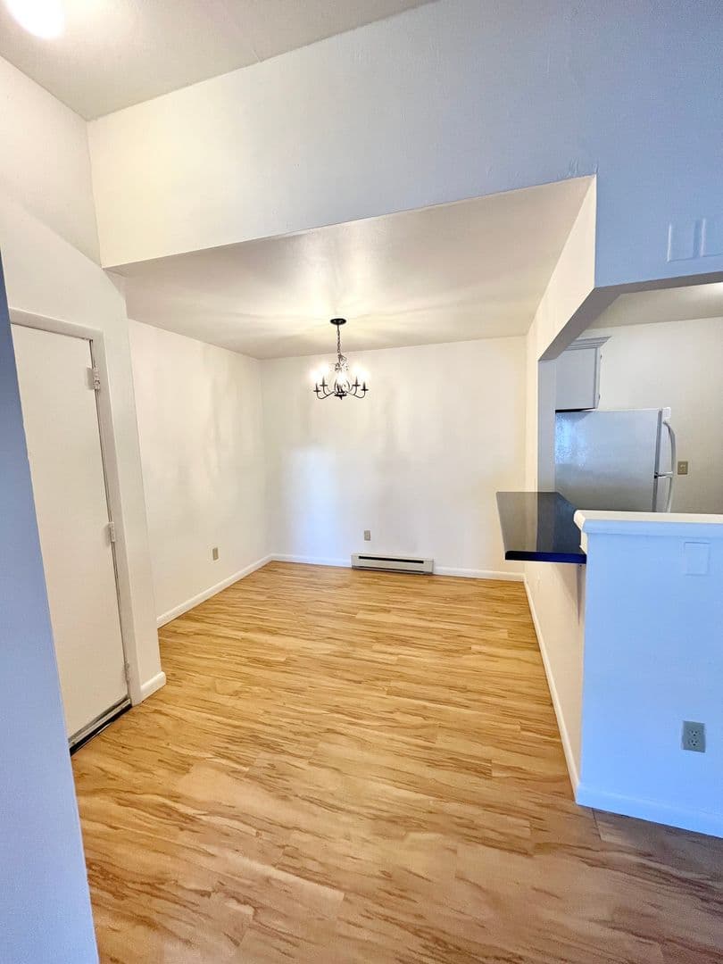 Ithaca Apartment: 87 Uptown Rd