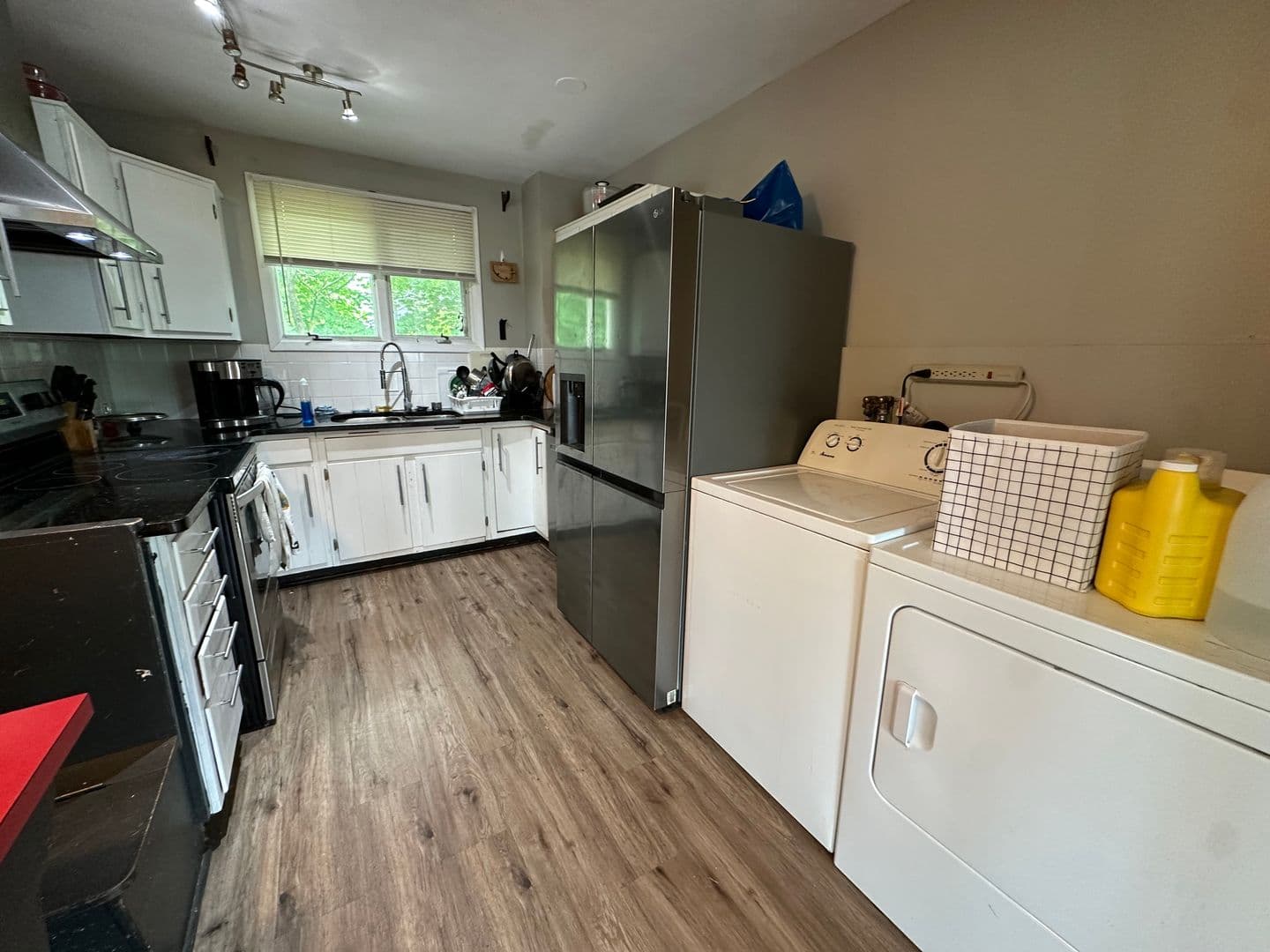 Ithaca Apartment: 702 Hudson St