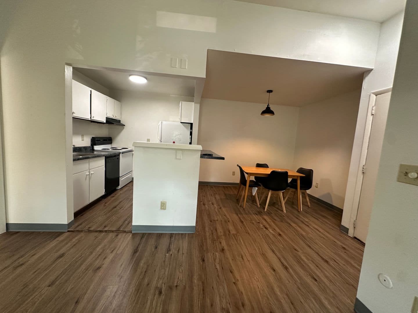 Ithaca Apartment: 87 Uptown Rd