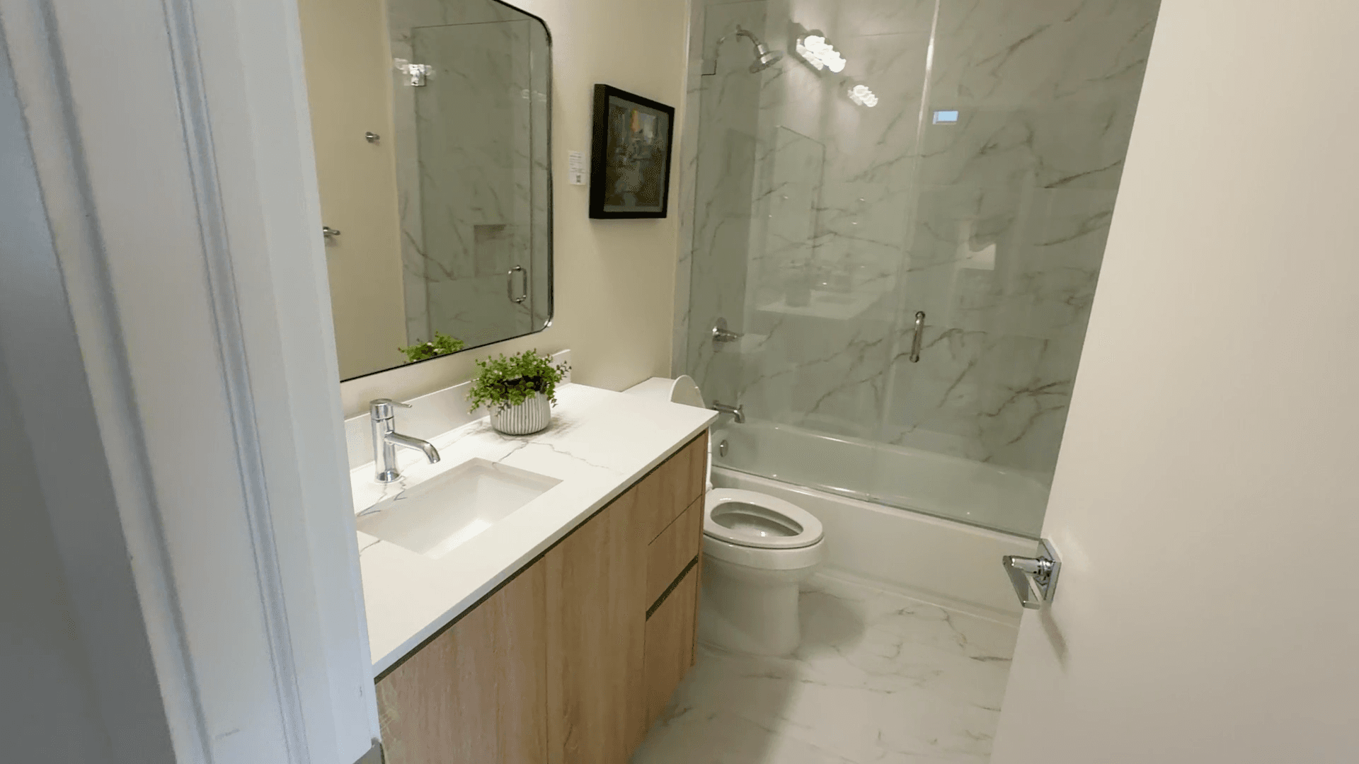 Tampa Apartment: 8419 N Hubert Rd.