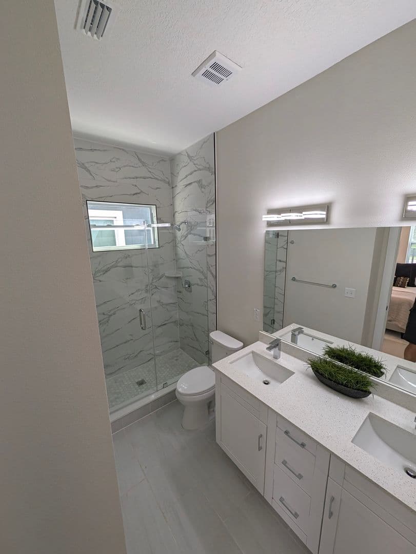 Tampa Apartment: 6925 E. 21st Ave