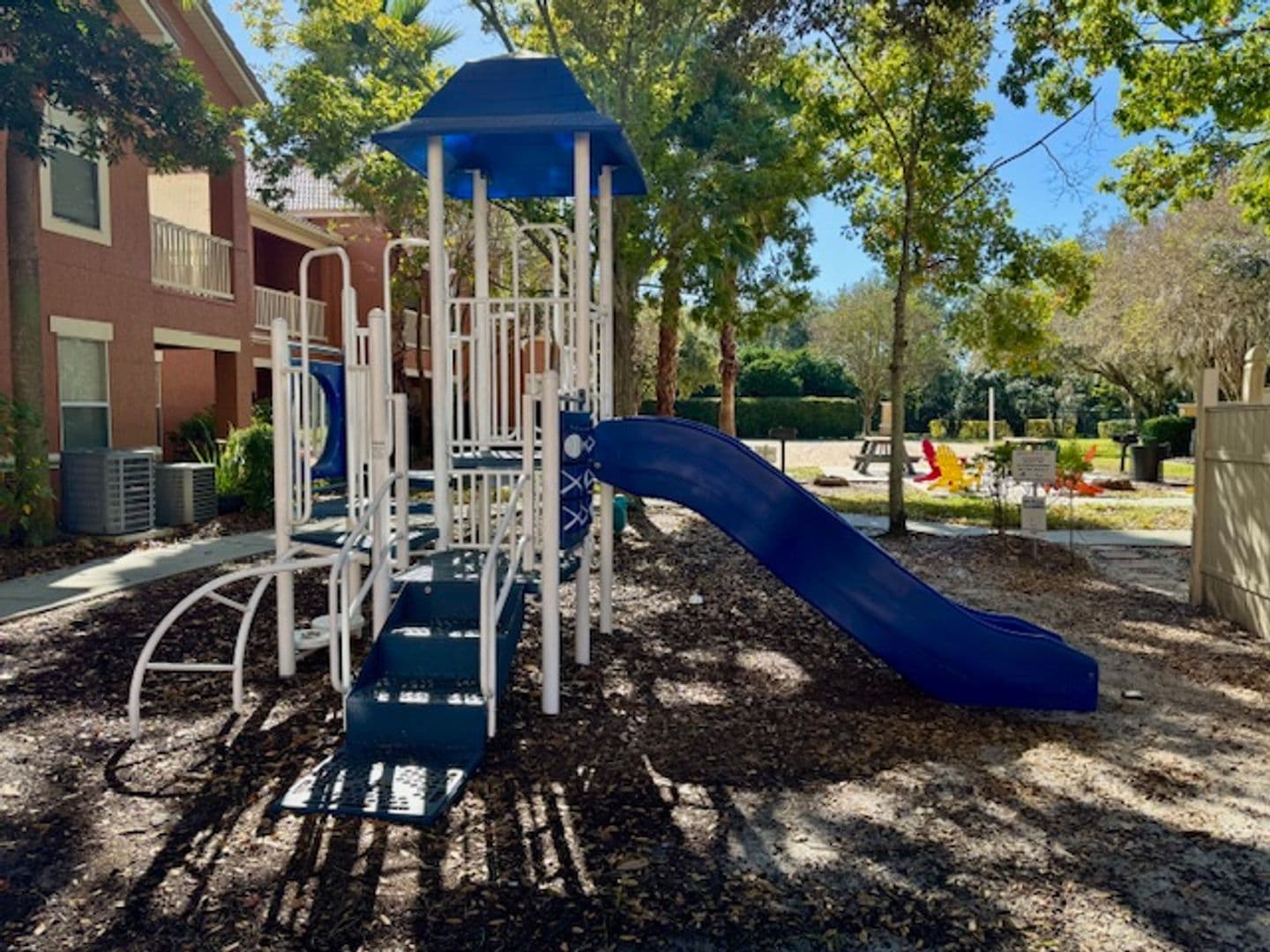 ORLANDO Condo: 8842 VILLA VIEW CIR, # 108