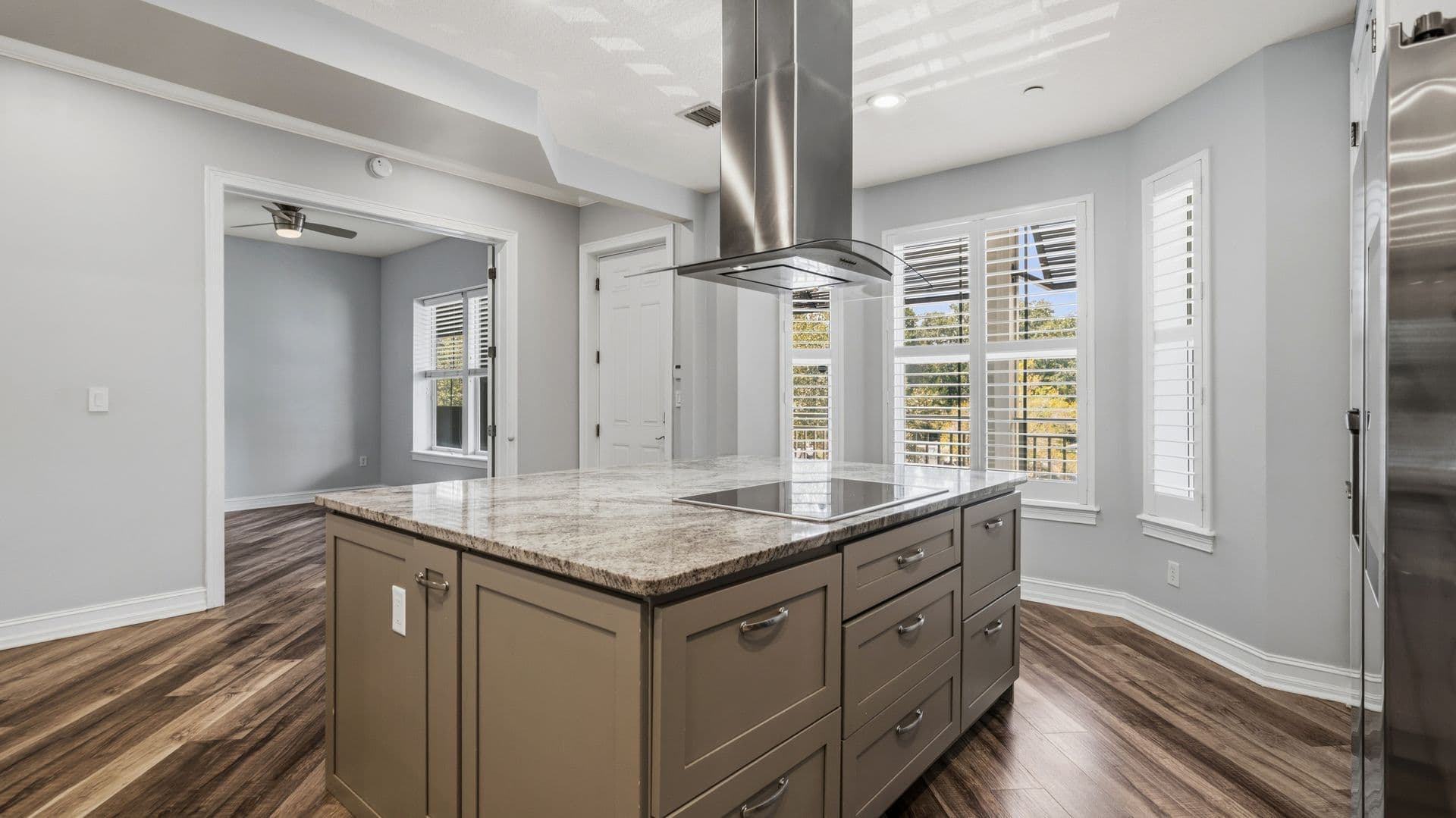 CELEBRATION Condo: 650 CAMPUS ST APT 204