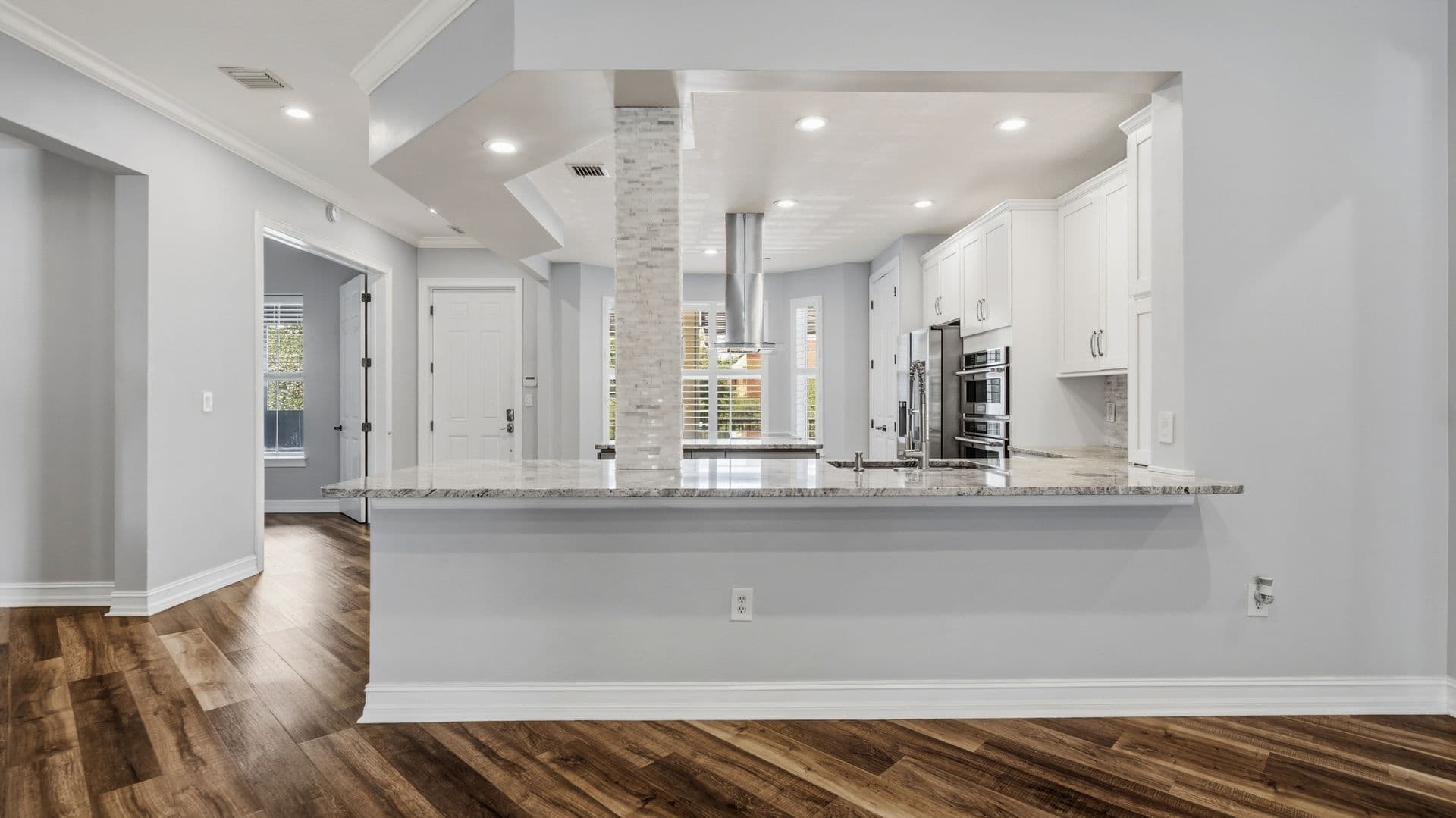 CELEBRATION Condo: 650 CAMPUS ST APT 204