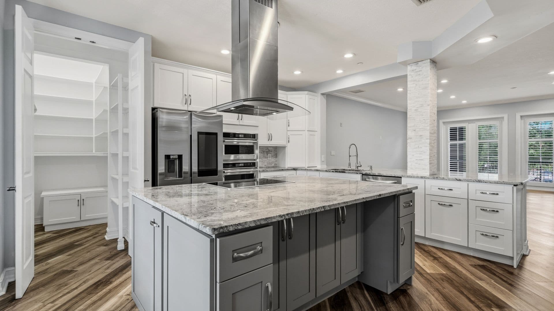 CELEBRATION Condo: 650 CAMPUS ST APT 204