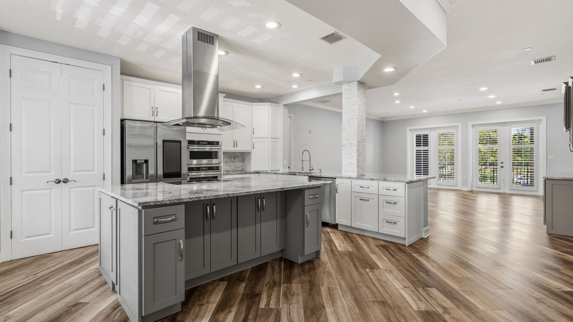 CELEBRATION Condo: 650 CAMPUS ST APT 204