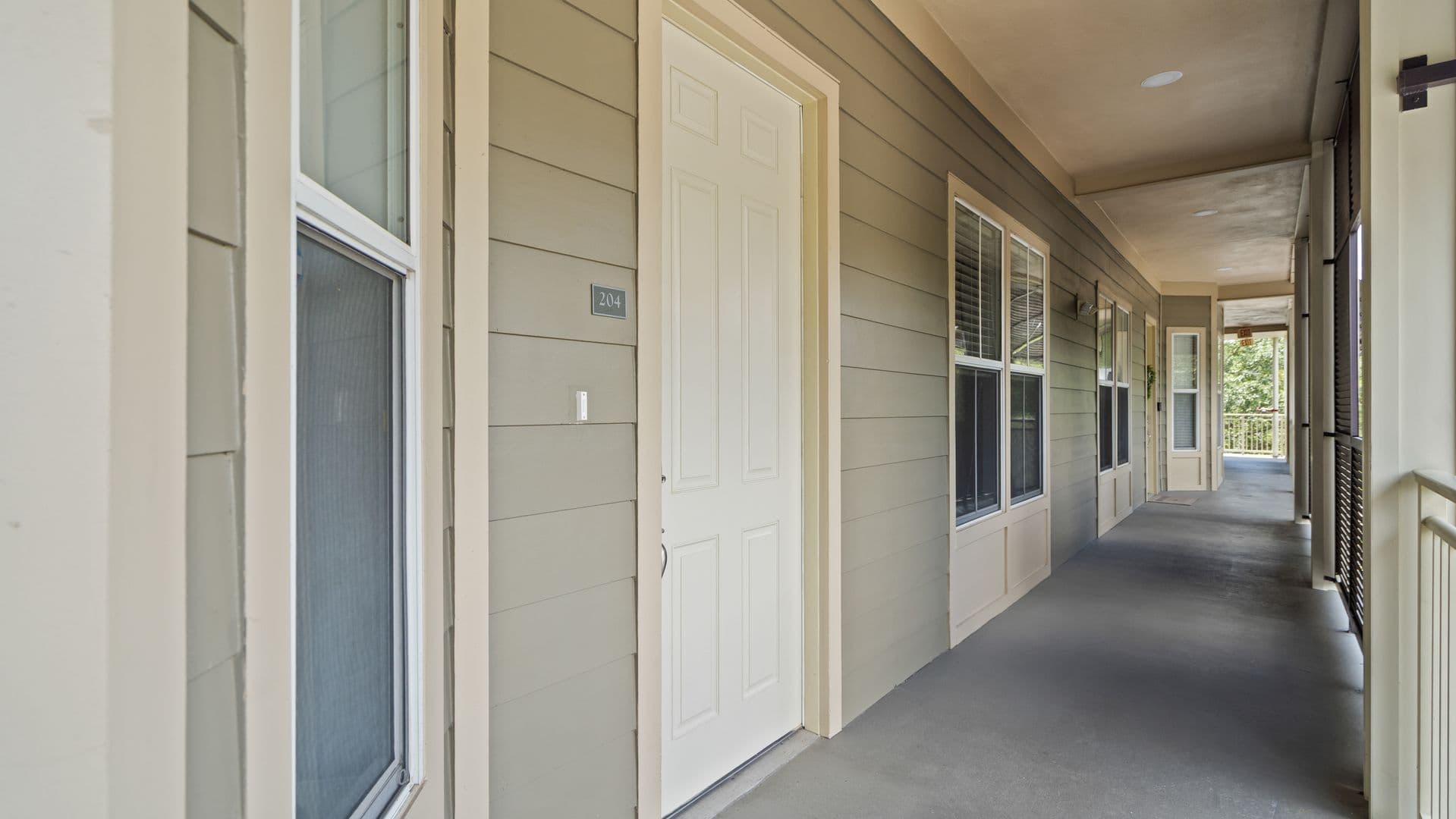CELEBRATION Condo: 650 CAMPUS ST APT 204