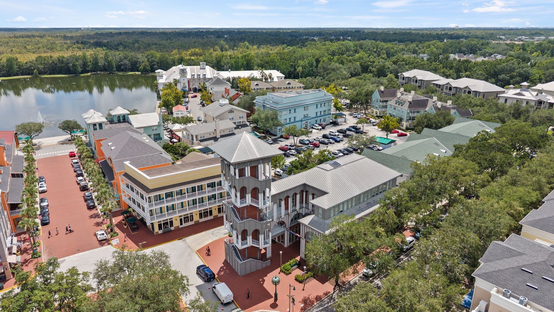 CELEBRATION Condo: 650 CAMPUS ST APT 204