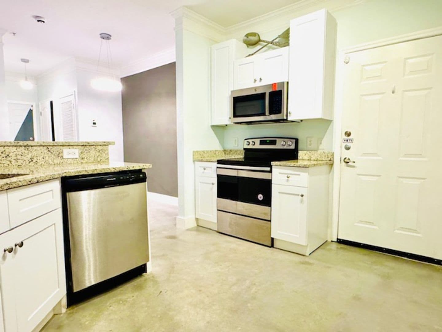 ORLANDO Condo: 8842 VILLA VIEW CIR, # 108