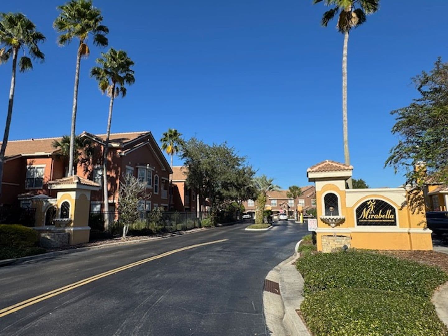 ORLANDO Condo: 8842 VILLA VIEW CIR, # 108