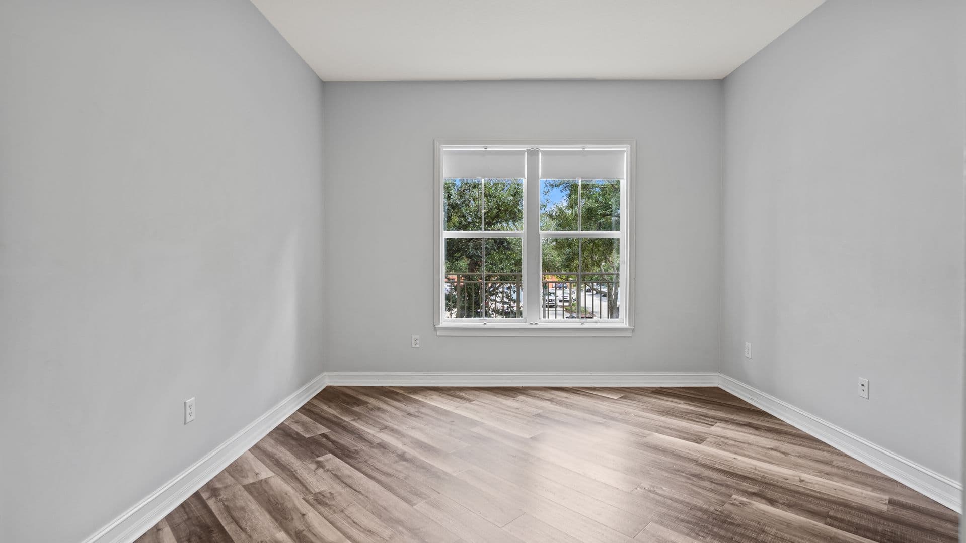 CELEBRATION Condo: 650 CAMPUS ST APT 204