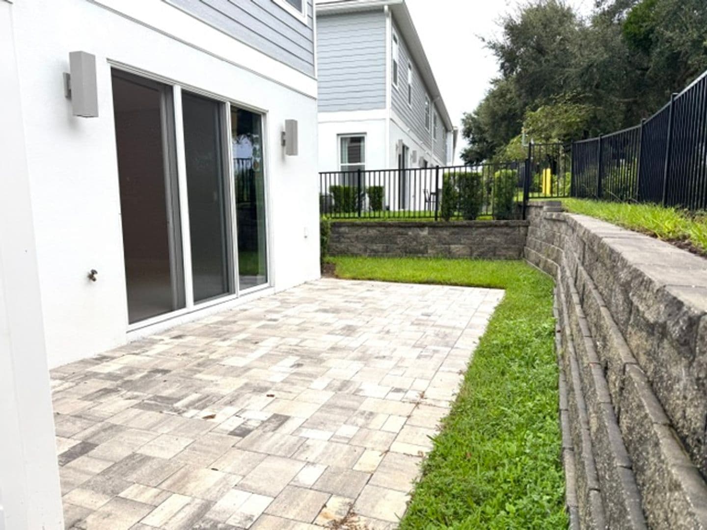 KISSIMMEE Townhome: 7825 SPECTRUM DR
