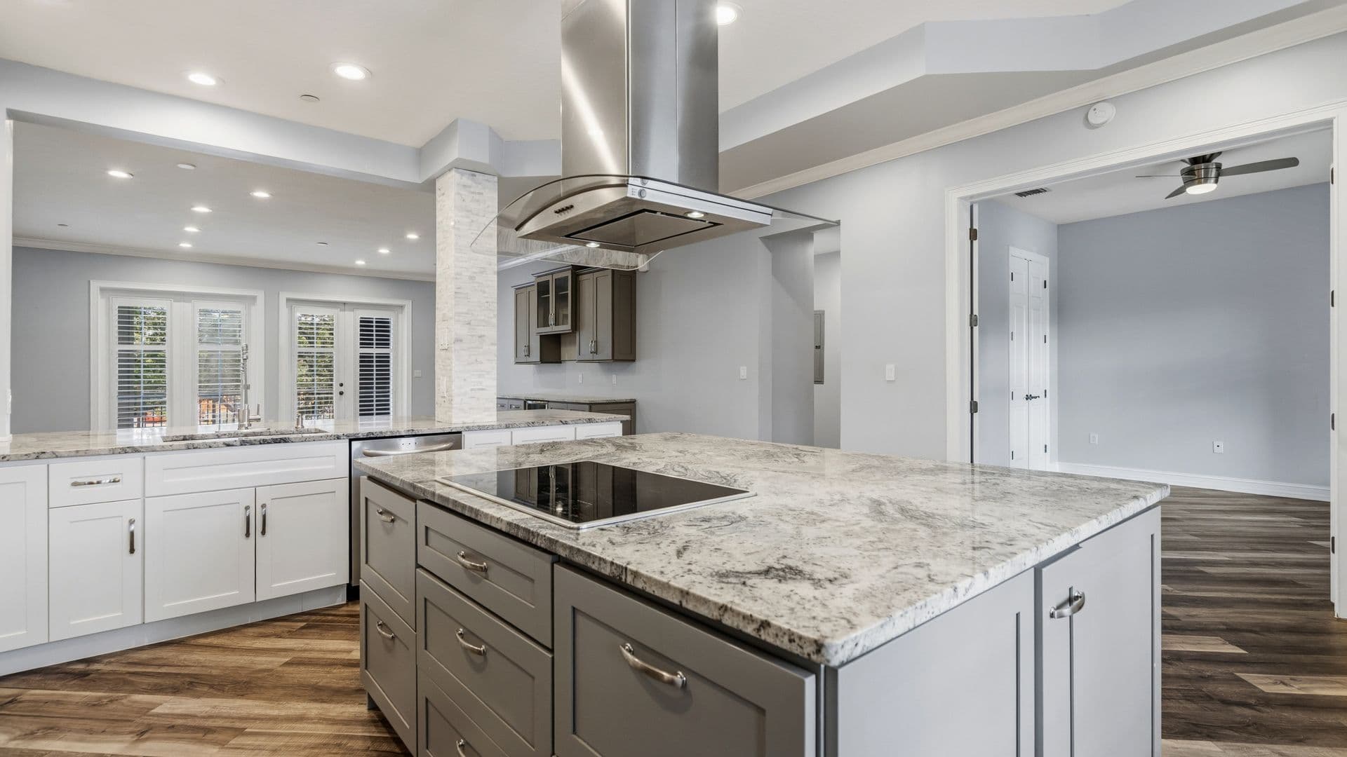 CELEBRATION Condo: 650 CAMPUS ST APT 204