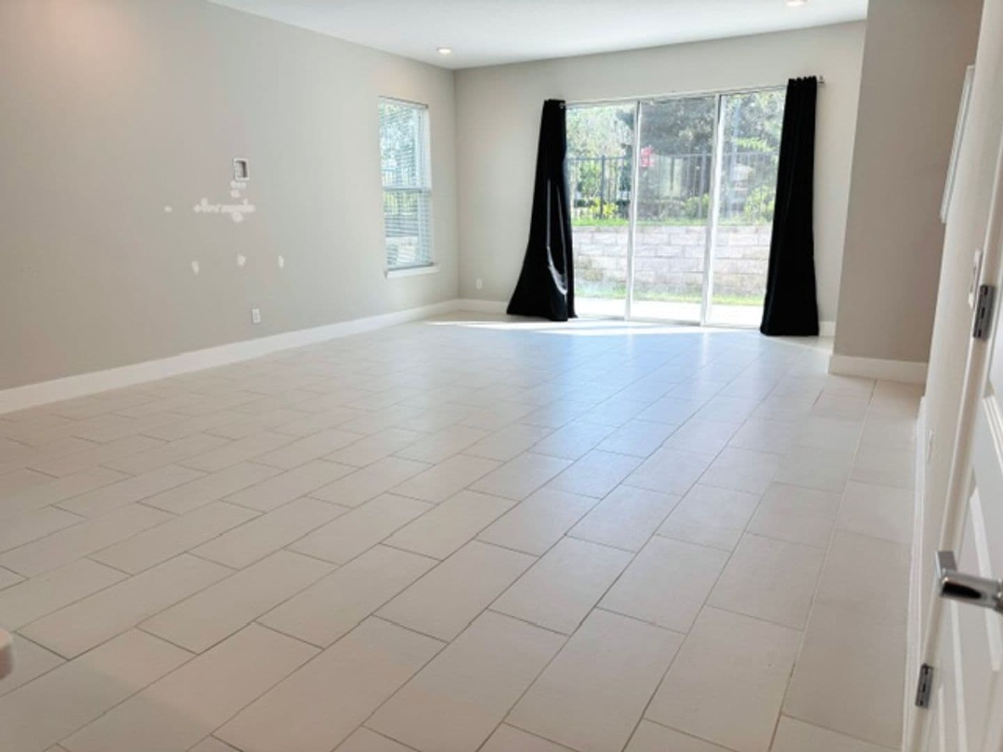 KISSIMMEE Townhome: 7825 SPECTRUM DR