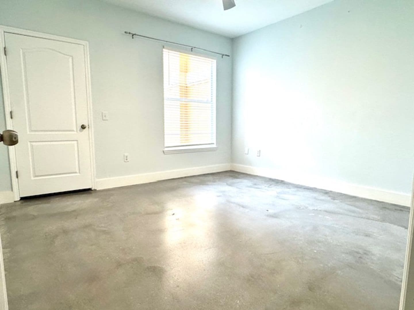 ORLANDO Condo: 8842 VILLA VIEW CIR, # 108