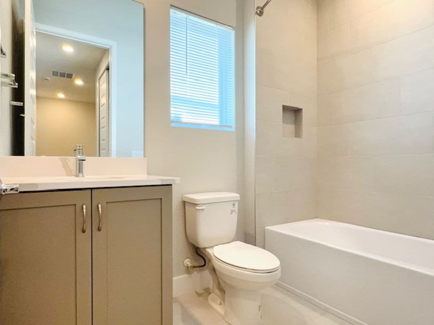 KISSIMMEE Townhome: 7825 SPECTRUM DR