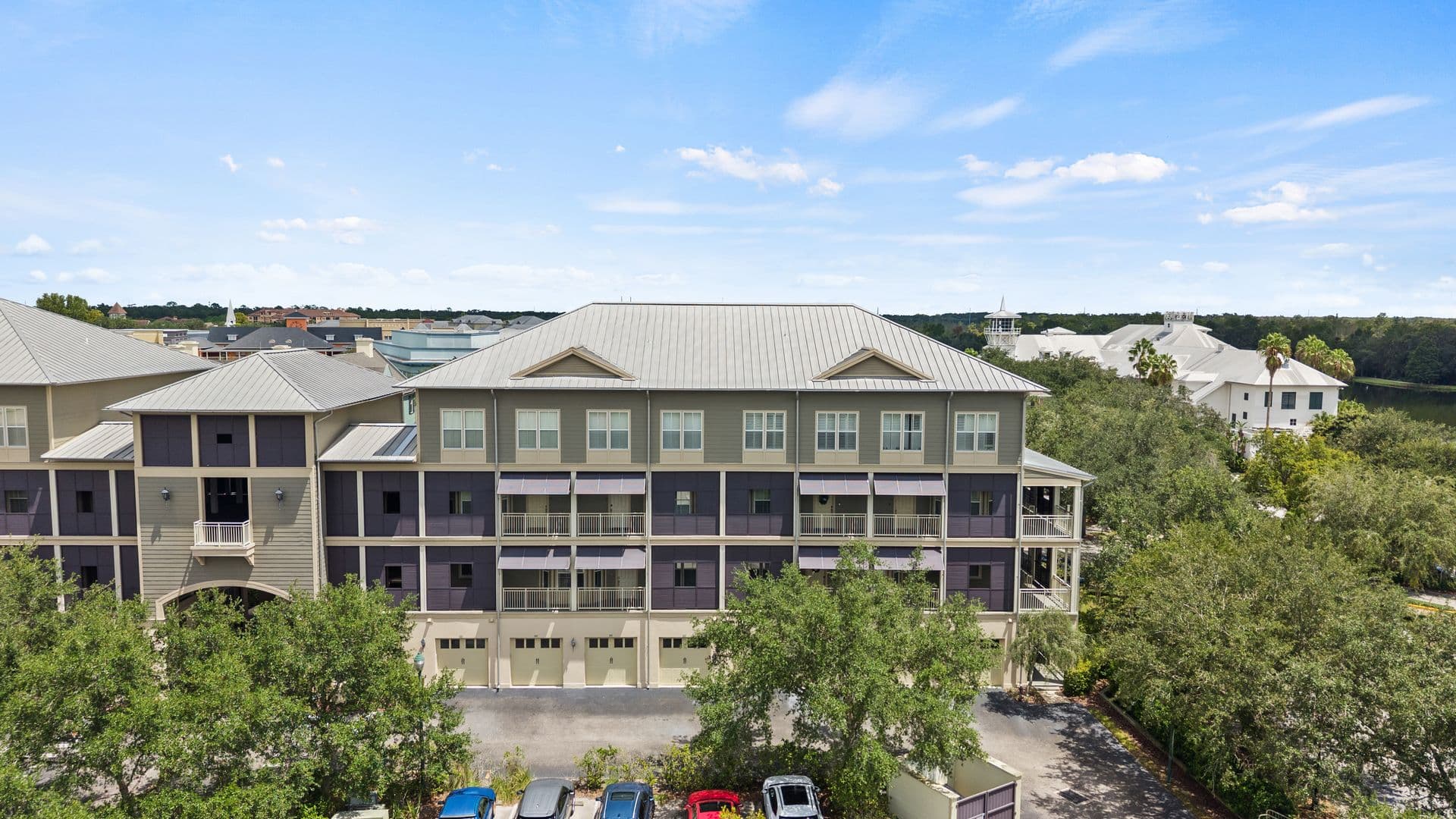 CELEBRATION Condo: 650 CAMPUS ST APT 204