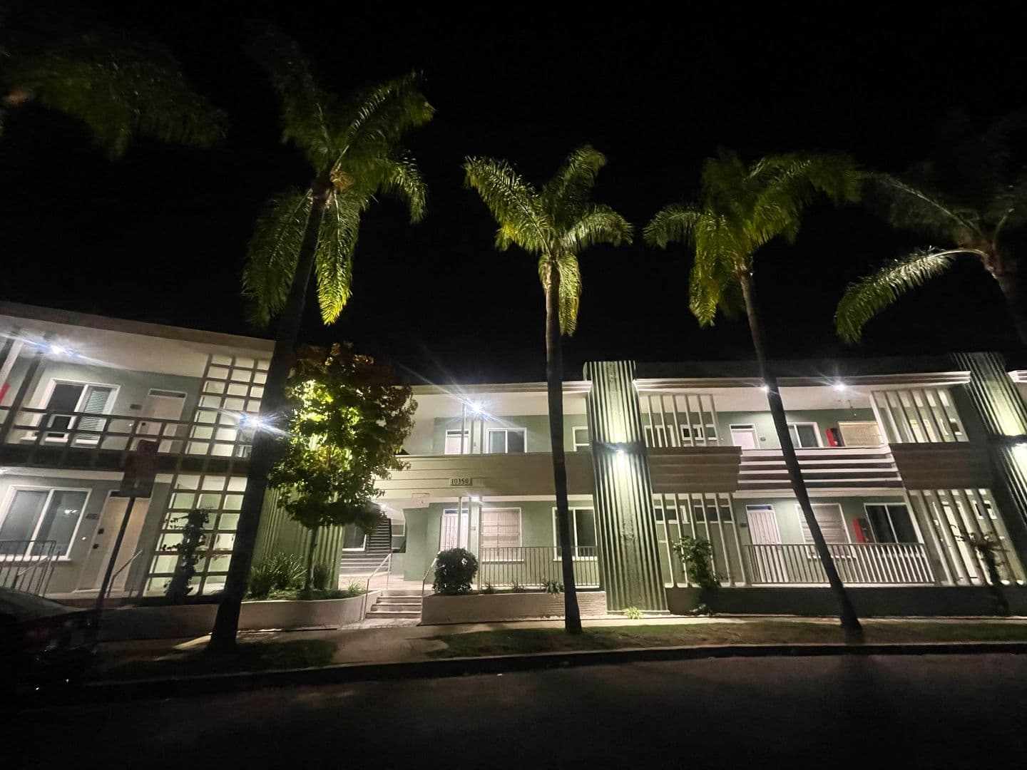 Los Angeles Apartment: 10340-84 Bellwood Ave.