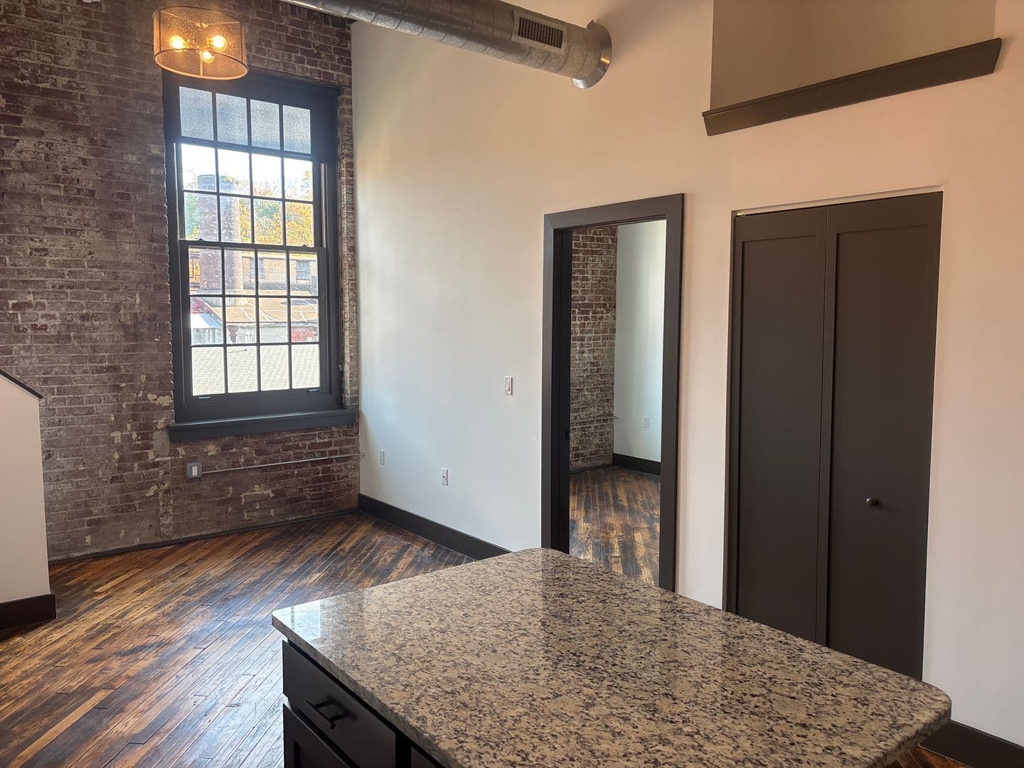 Easton Apartment: 657 N. 13th Street