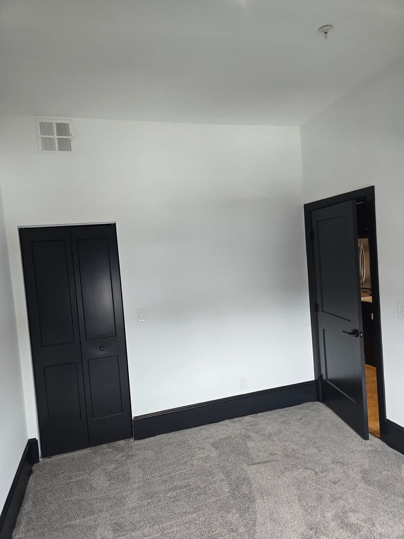 Easton Apartment: 400 Northampton Street