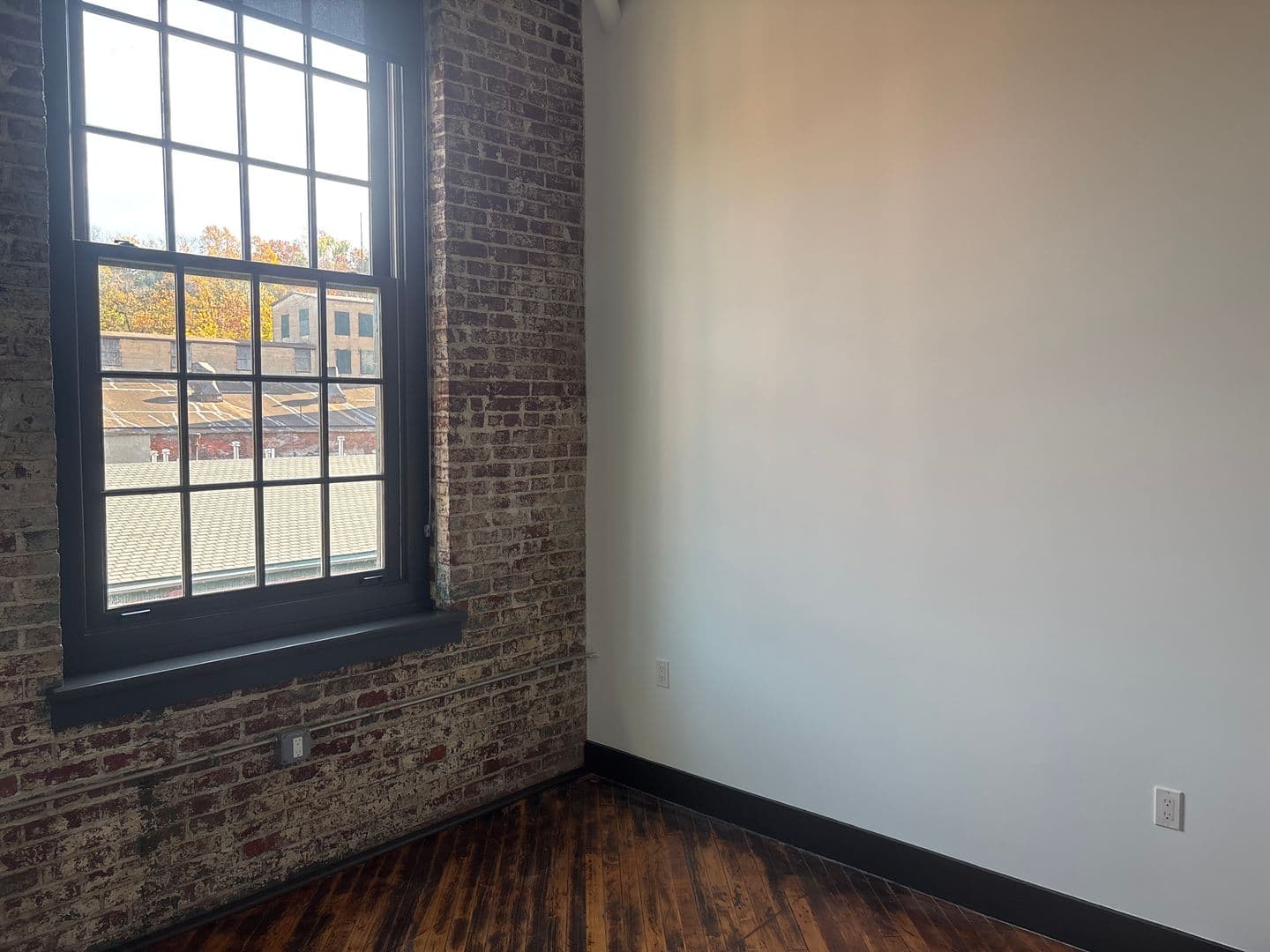 Easton Apartment: 657 N. 13th Street