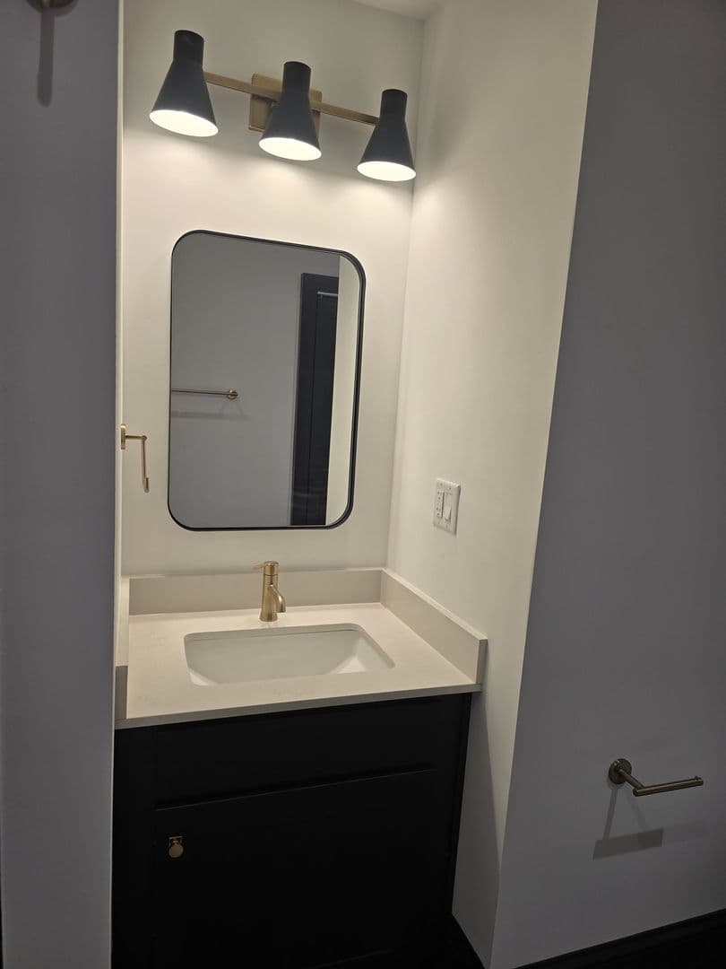 Easton Apartment: 400 Northampton Street