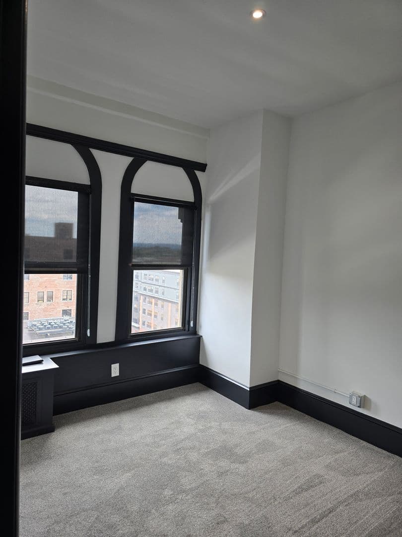 Easton Apartment: 400 Northampton Street