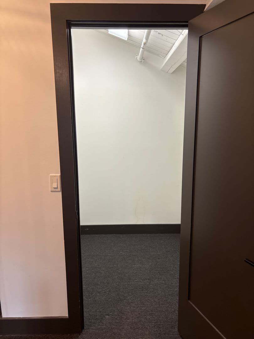 Easton Apartment: 651 N. 13th Street