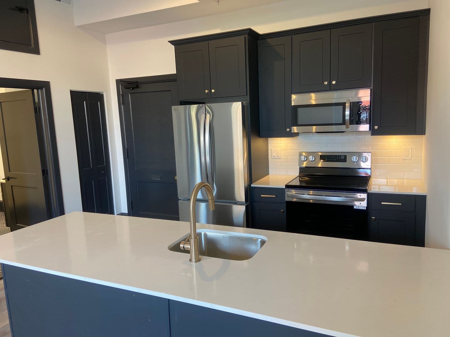 Easton Apartment: 400 Northampton Street