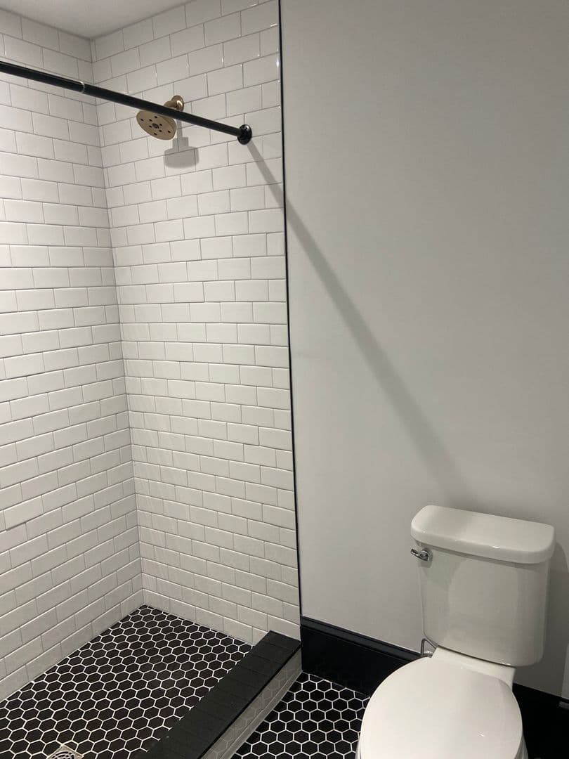 Easton Apartment: 400 Northampton Street