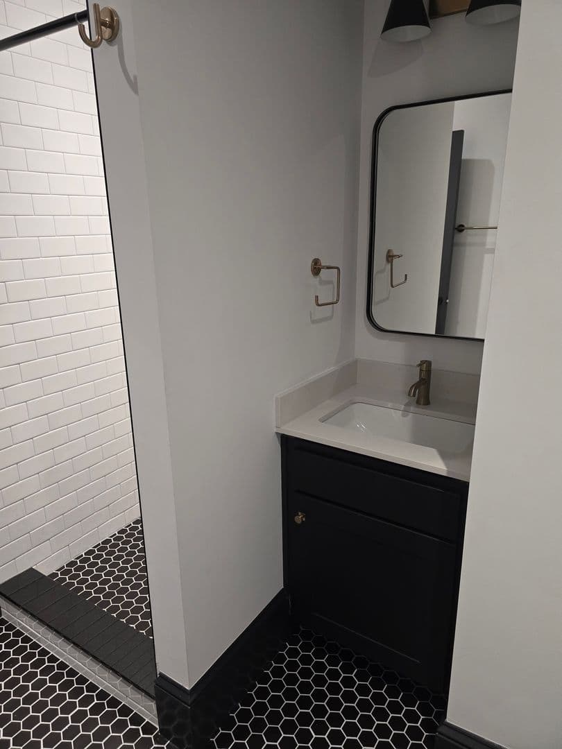 Easton Apartment: 400 Northampton Street