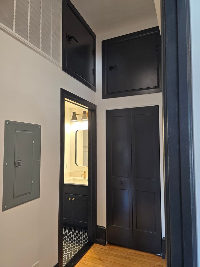 Easton Apartment: 400 Northampton Street