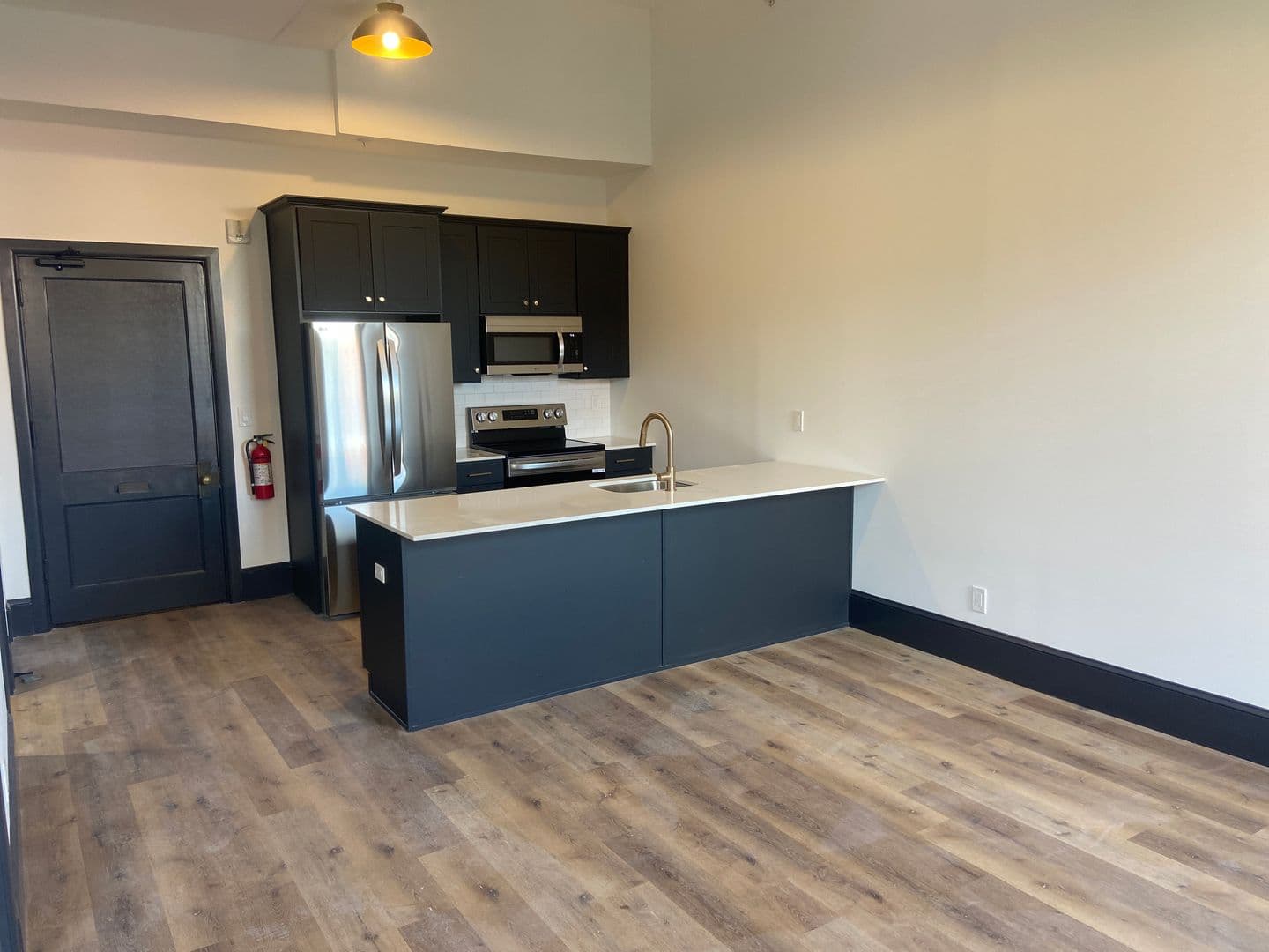 Easton Apartment: 400 Northampton Street