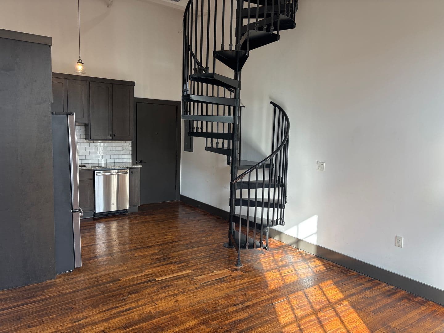 Easton Apartment: 651 N. 13th Street