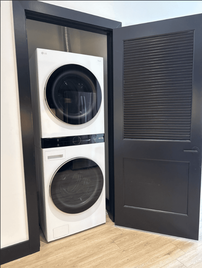 Easton Apartment: Watermark - 41 Larry Holmes Drive