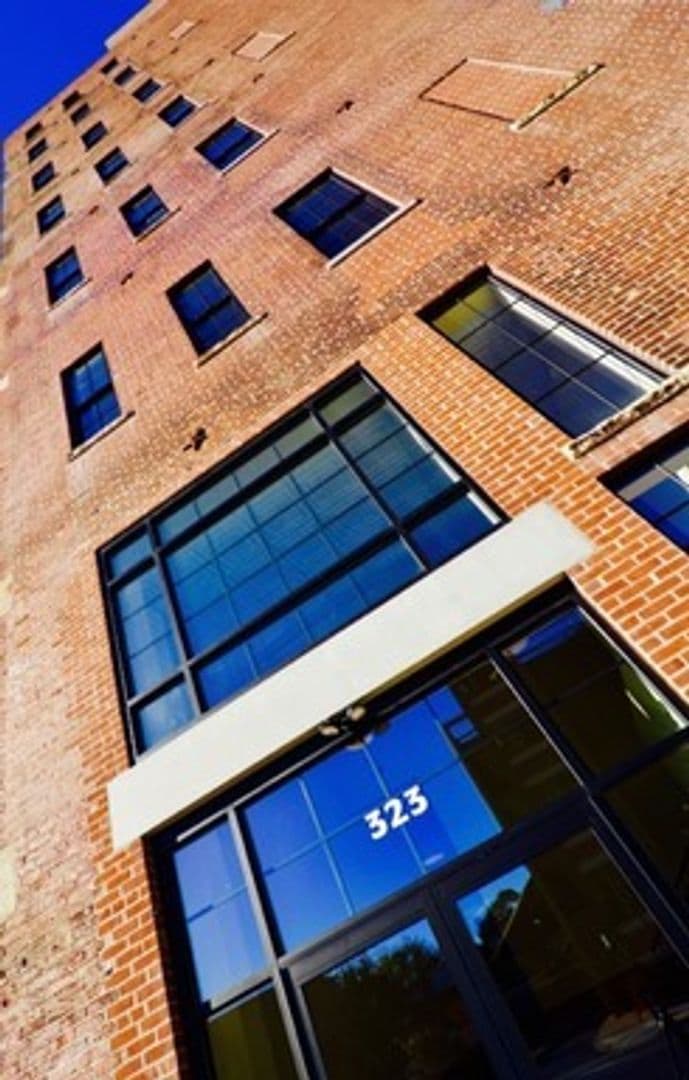 Easton Apartment: 323 Pine St.