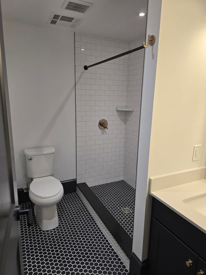 Easton Apartment: 400 Northampton Street