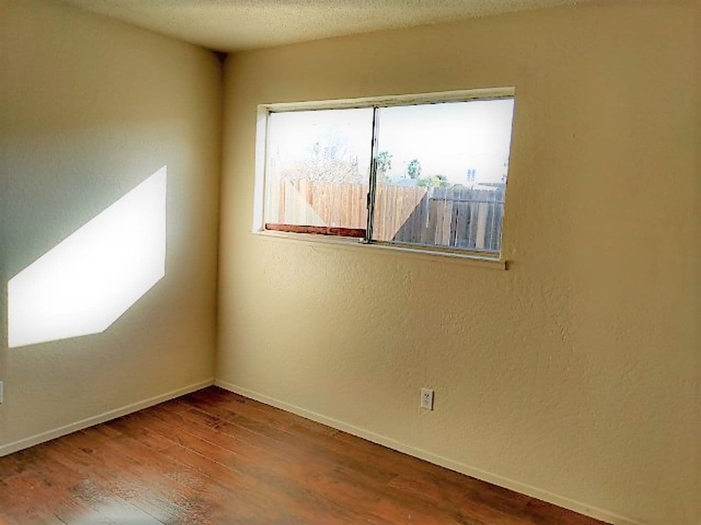 Antioch Apartment: 1107 W. 4th St #2