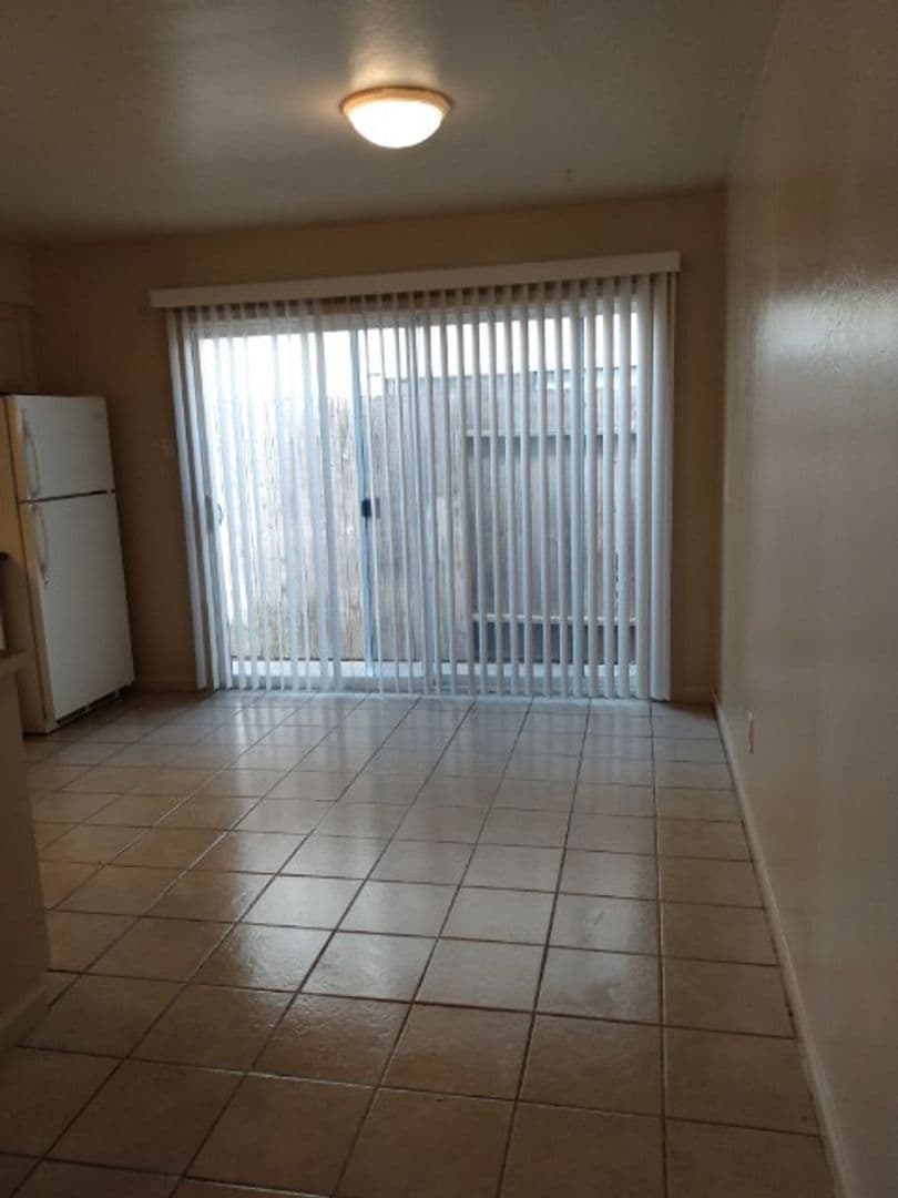 Antioch Apartment: 1107 W. 4th St #2