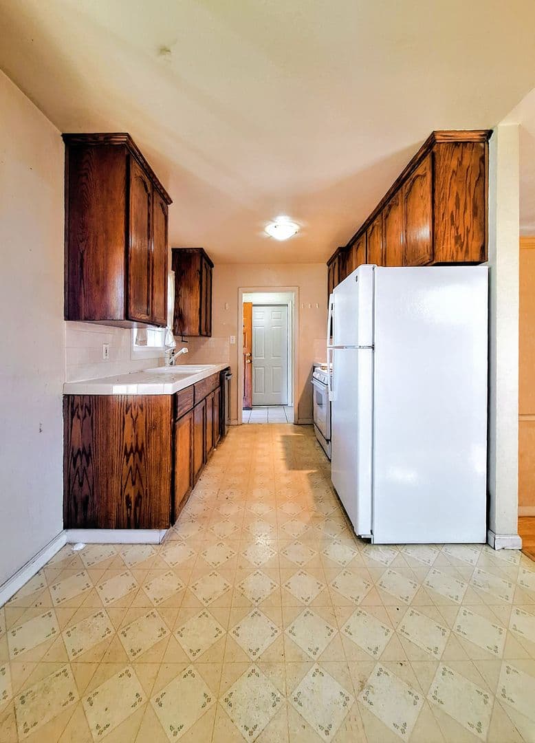 San Jose House: 2162 Tamie Ln