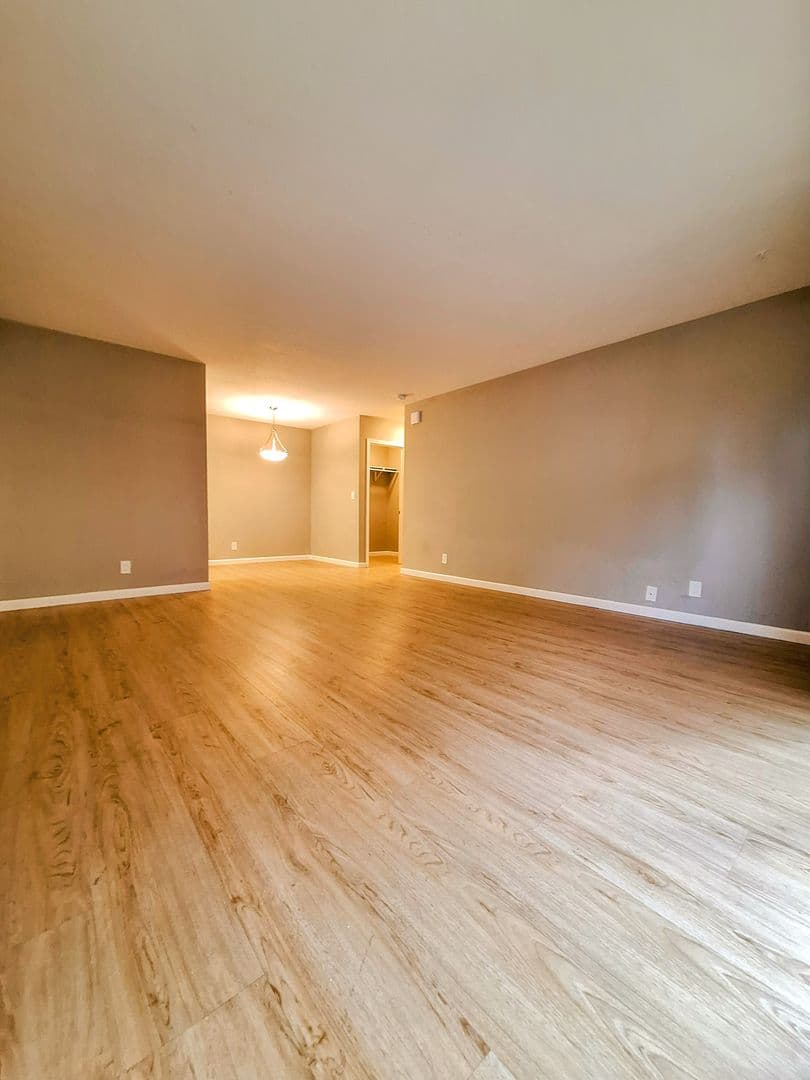 San Jose Condo: 5332 Monterey Rd #7