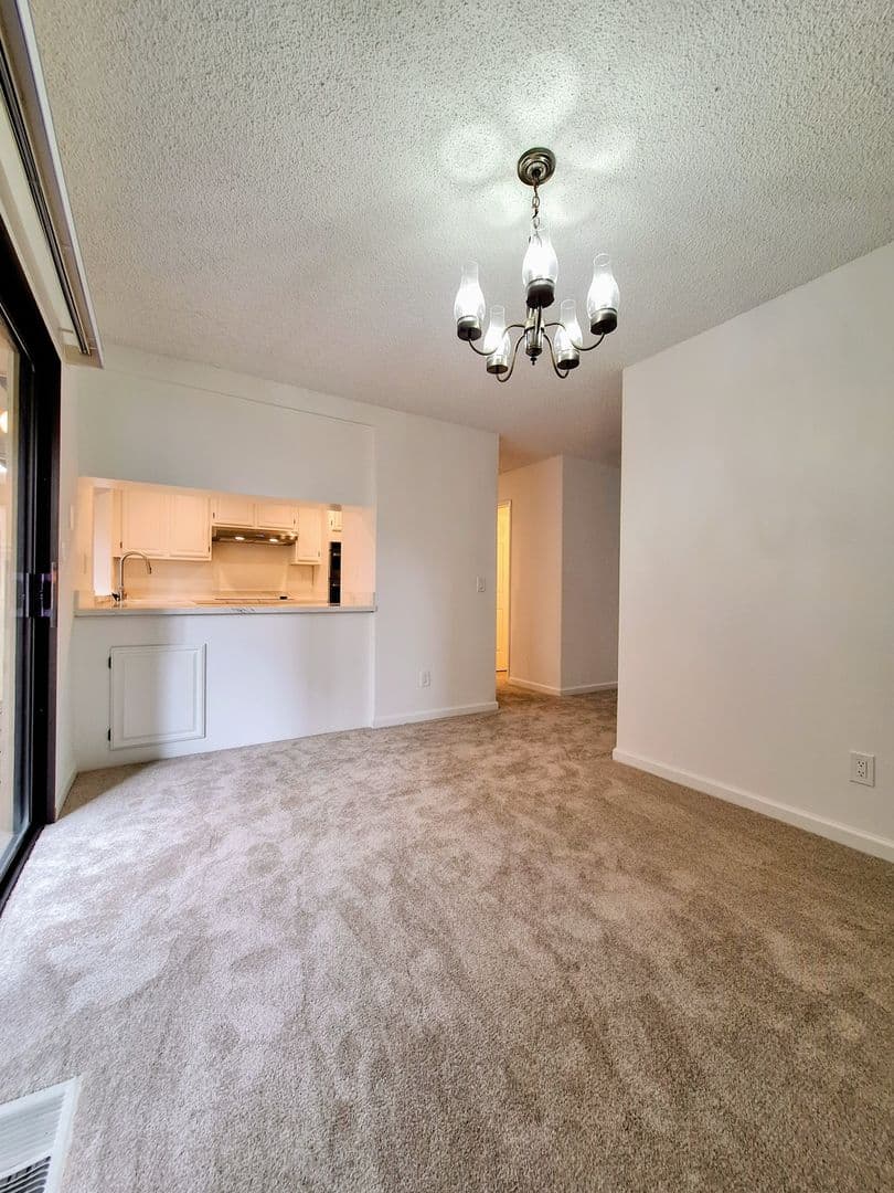 Los Gatos Townhome: 14575 S. Bascom Ave