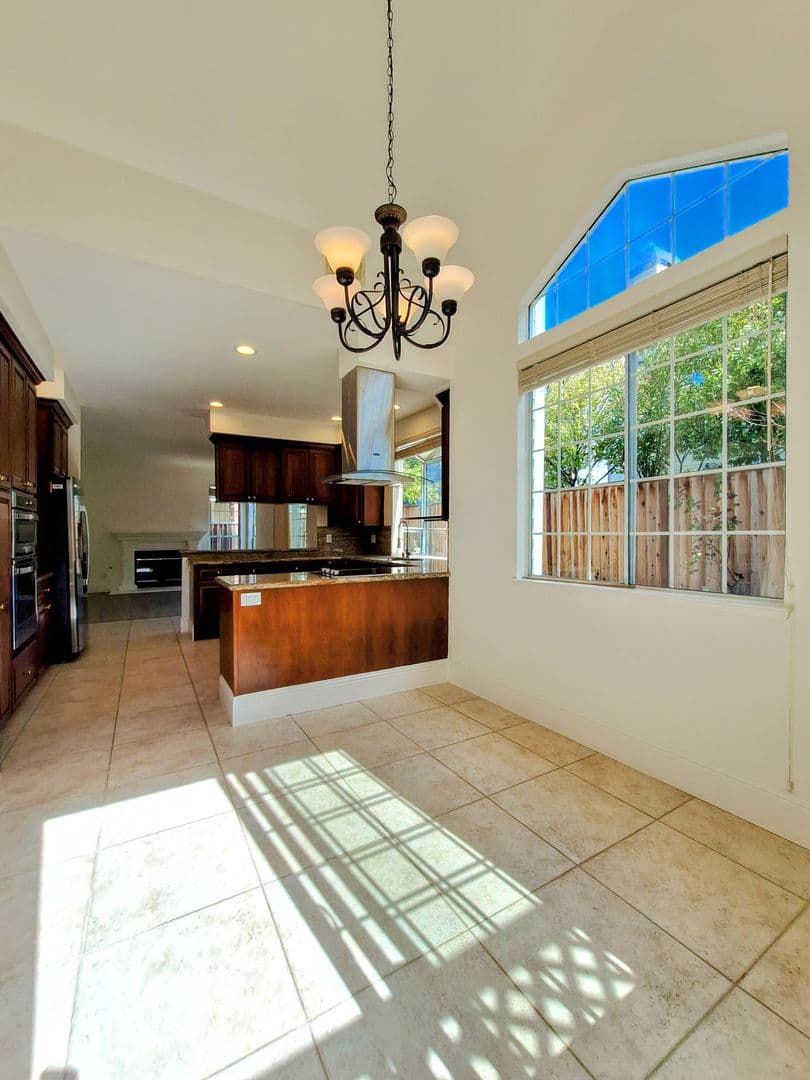 Redwood City House: 802 Schooner Bay Dr