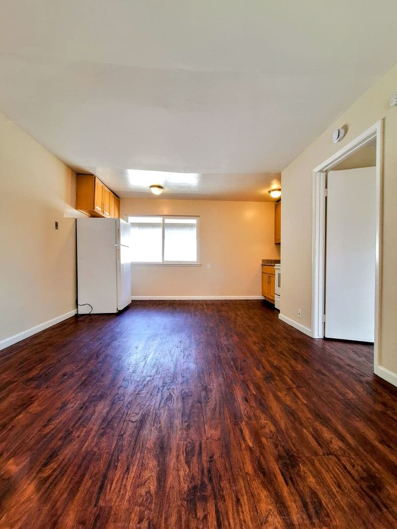 San Jose Apartment: 2752 Kollmar Dr #34