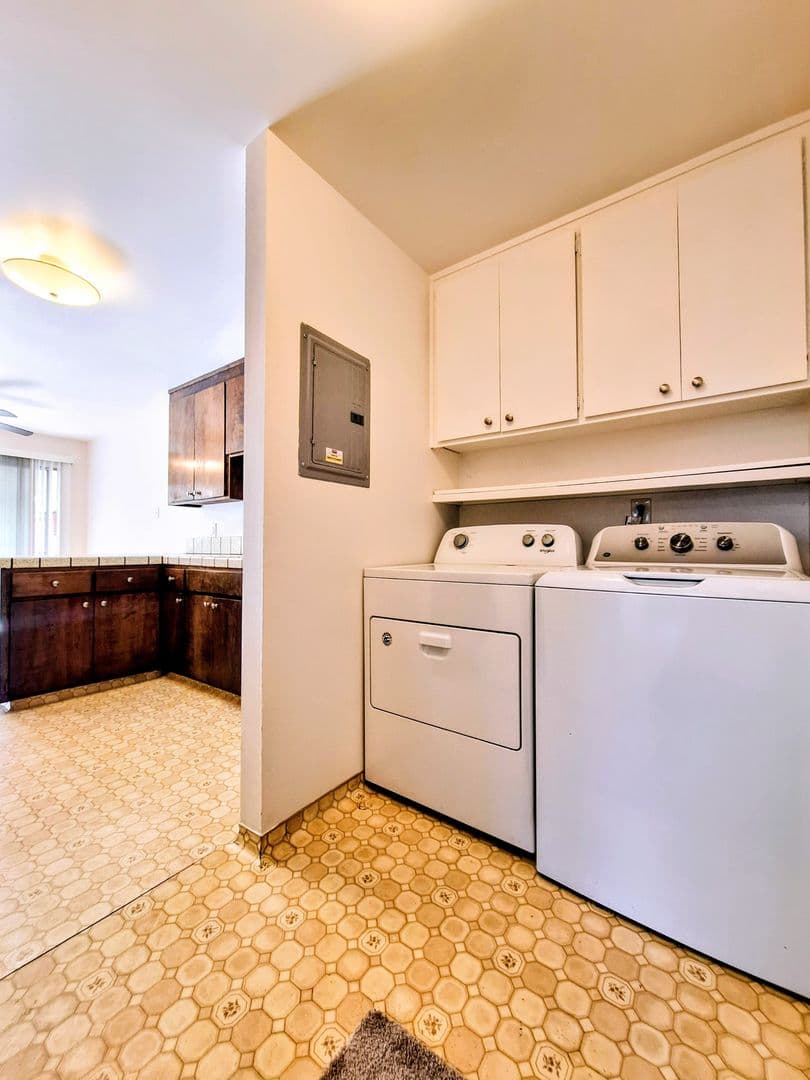 Santa Clara Apartment: 3478 & 3482 Angelina Dr