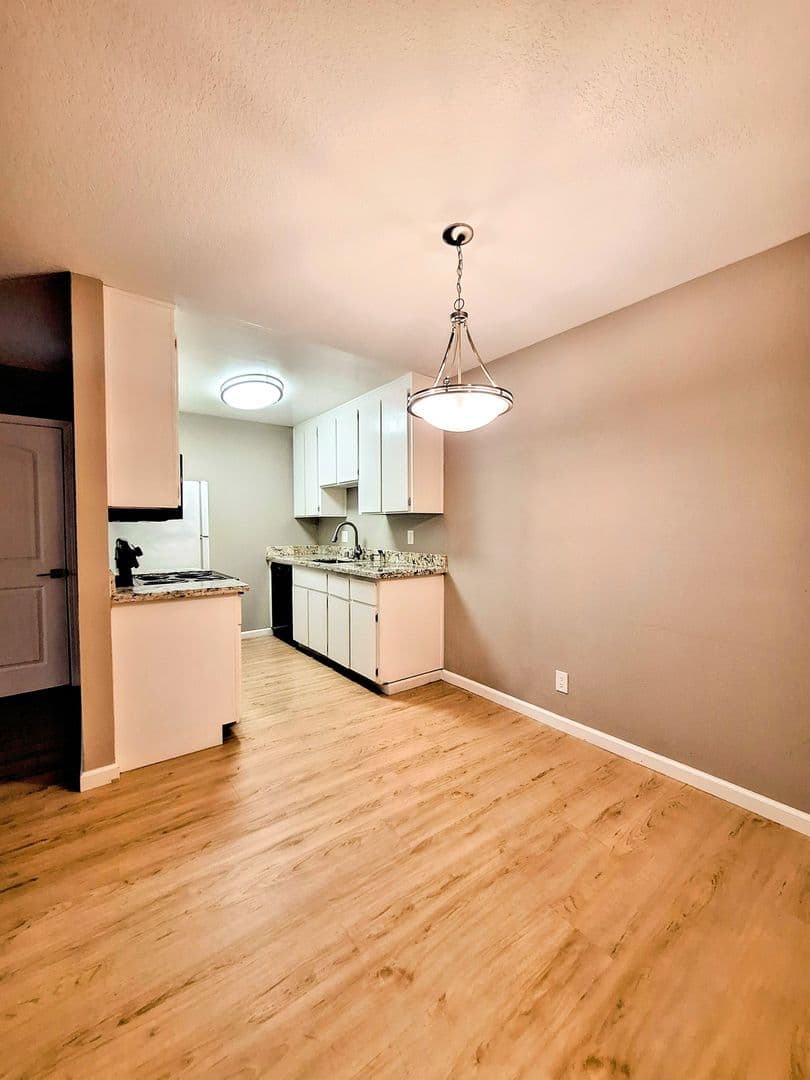 San Jose Condo: 5332 Monterey Rd #7