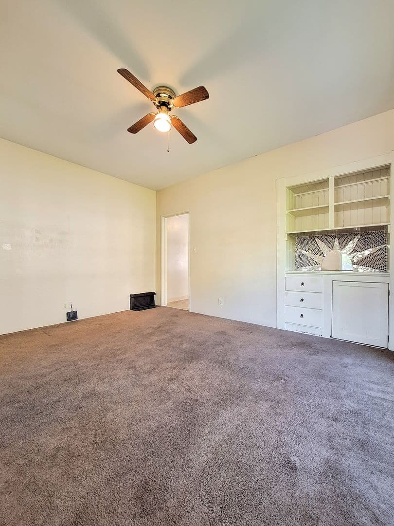 San Jose Apartment: 95 & 95 1/2 N. Buena Vista Ave